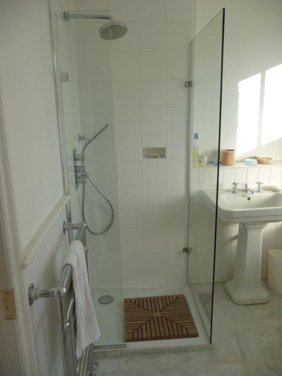 Bathroom Gorgeous Small White Small Bathroom With Shower
