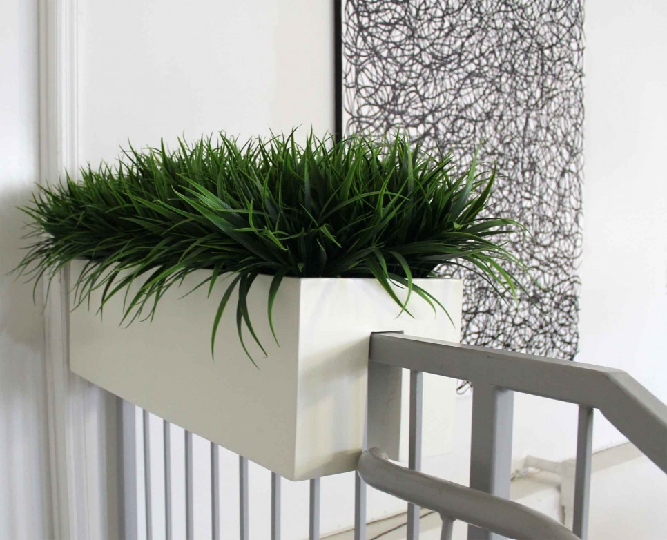 Painted White Color Small Modern Hanging Garden Planter