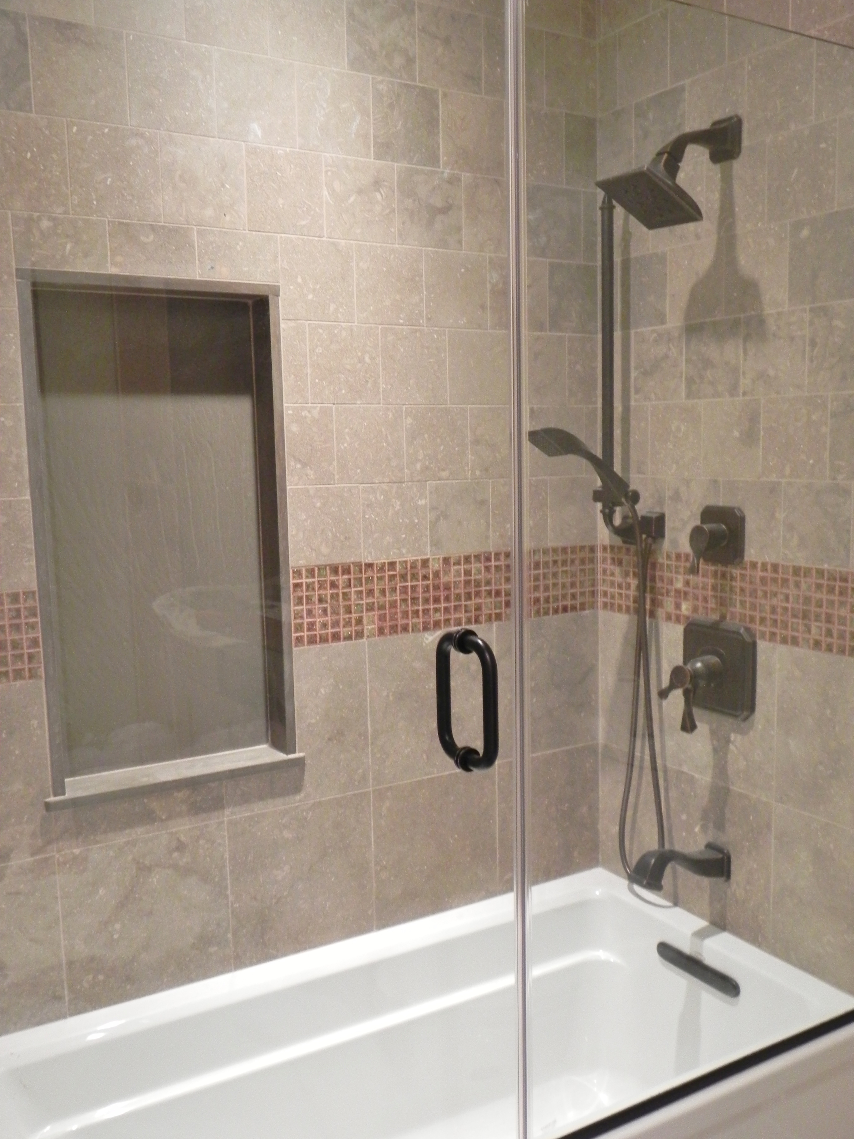 Bathroom Entranching Small Bathroom With Bathtub And