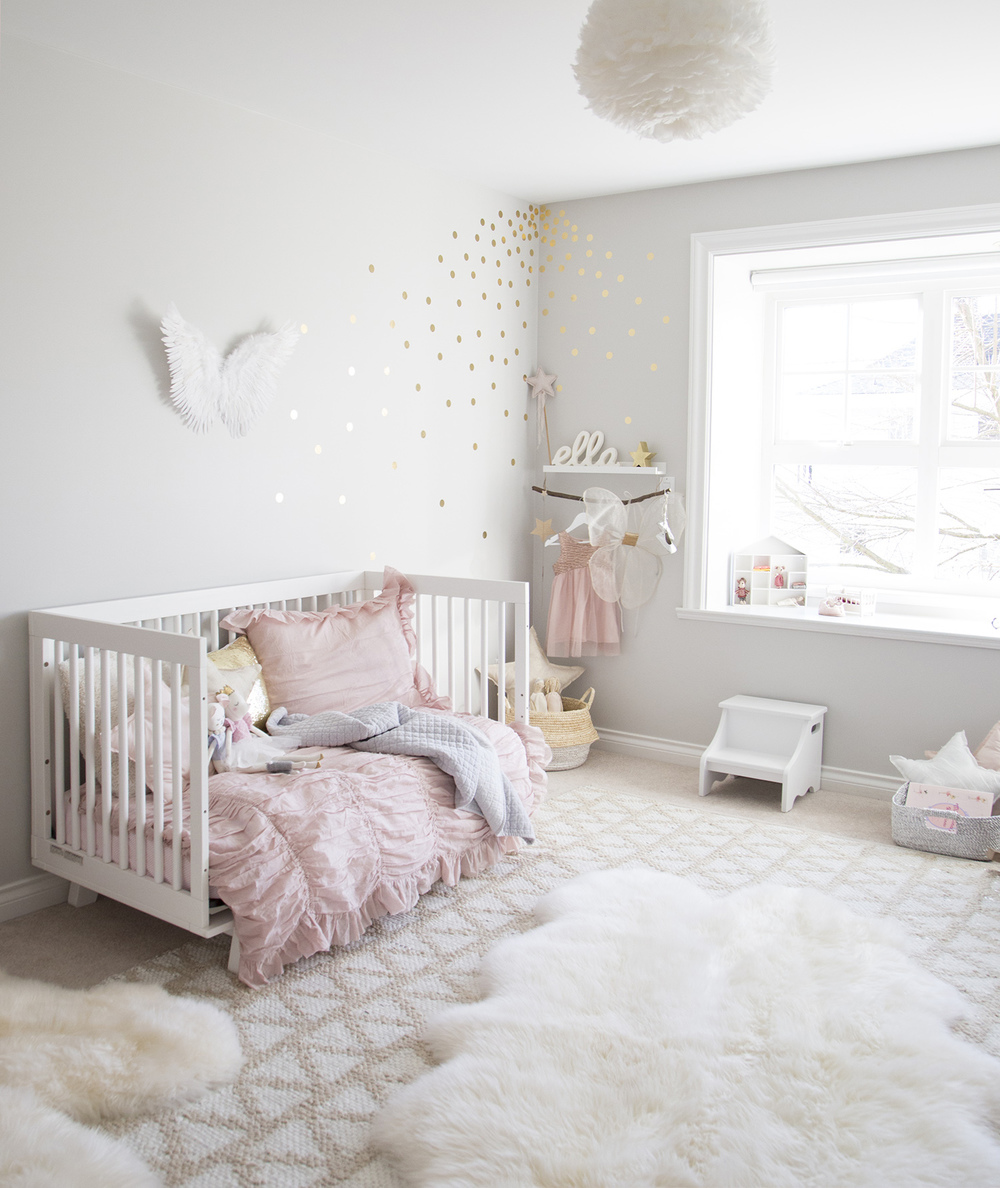 Ella 39 S Soft Pink And Gold Toddler Room Winter Daisy
